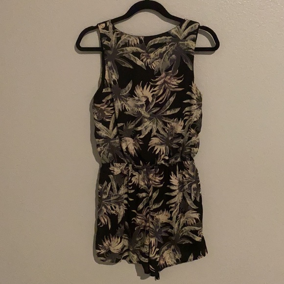 Tropical print romper - Picture 3 of 3